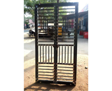 Gate